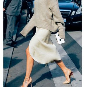 Meet your Posher, Maya